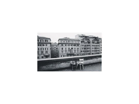 La muestra “Marcos Zimmermann 360º” reúne trabajos realizados durante más de 40 años. Son más de 200 fotos, entre ellas algunas nunca expuestas. En coincidencia con la muestra se presentará el libro antológico “Marcos Zimmermann 360º”, publicado por Ediciones Larivière.