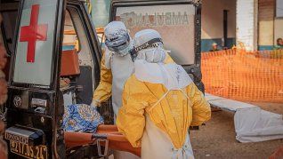 El brote de ébola se expande por África y registra su primer contagio en Europa. El brote de ébola se expande por África y registra su primer contagio en Europa.