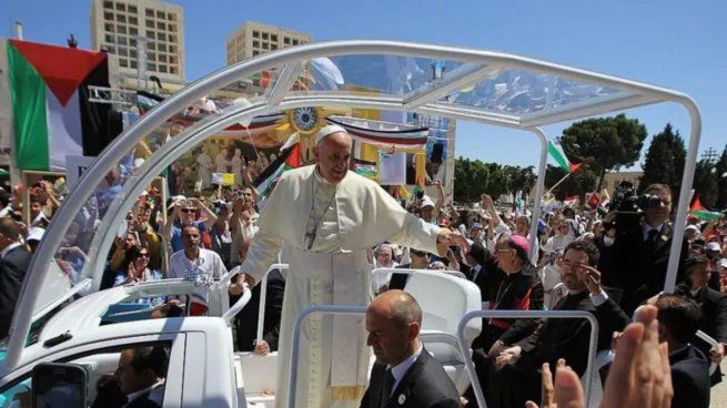 Se trata de un vehículo usado por Francisco en una visita a Belén en 2014.