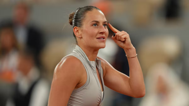 Marta Kostyuk y Mirra Andreeva jugarán una semifinal de Roland Garros atravesada por la guerra entre Ucrania y Rusia.