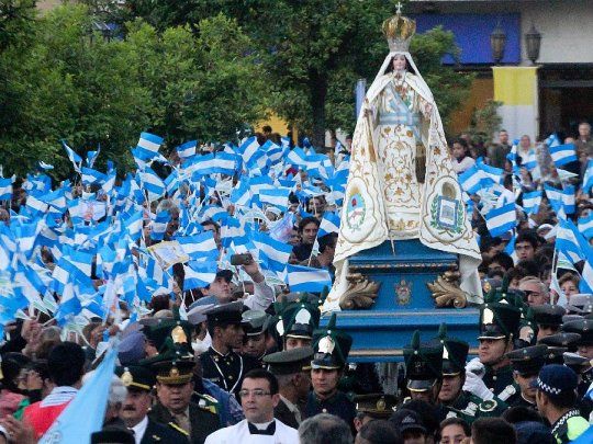 La Virgen de la Merced es la hacedora de un milagro que significó la victoria para las tropas nacionales y la adoración permanente de un pueblo creyente y fiel.