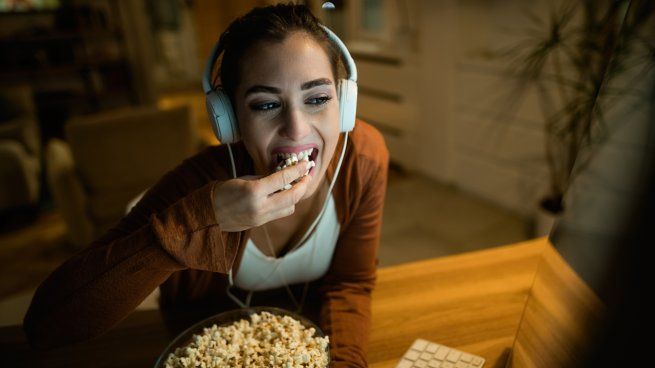 Esta comedia insólita te va a sacar más de una carcajada, en HBO Max.