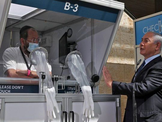 El primerministro israelí, Benjamin Netanyahu, en la inauguración del laboratorio.