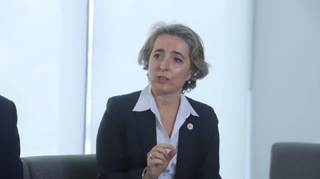 Claudia Borbolla, gerenta de Asuntos Públicos de Total Austral.