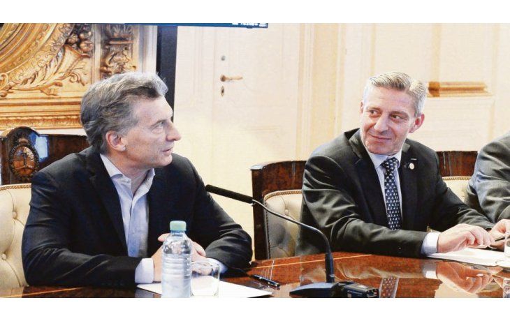 Recepción. El gobernador Mariano Arcioni esperará al Presidente en Trelew para trasladarse luego a Rawson en helicóptero.