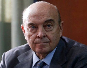 Domingo Cavallo reveló las dos condiciones que necesita el plan de Javier Milei para acelerar la desinflación y reactivar la economía. Domingo Cavallo reveló las dos condiciones que necesita el plan de Javier Milei para acelerar la desinflación y reactivar la economía.