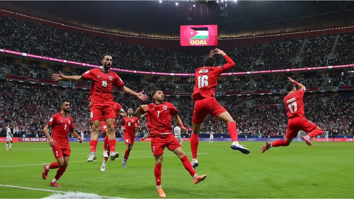 Lionel Scaloni sigue de cerca a Jordania y Argelia en la Copa Árabe Lionel Scaloni sigue de cerca a Jordania y Argelia en la Copa Árabe