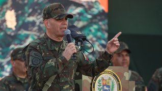 Según Padrino “asesinaron a sangre fría” a integrantes del anillo de seguridad presidencial, efectivos militares y civiles. Según Padrino “asesinaron a sangre fría” a integrantes del anillo de seguridad presidencial, efectivos militares y civiles.