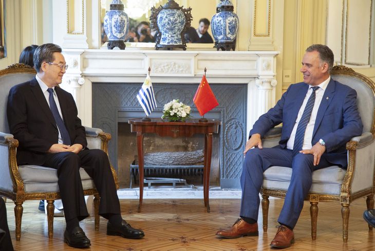 Yamandú Orsi recibió recientemente a una delegación china y prepara una visita al gigante asiático. Yamandú Orsi recibió recientemente a una delegación china y prepara una visita al gigante asiático.
