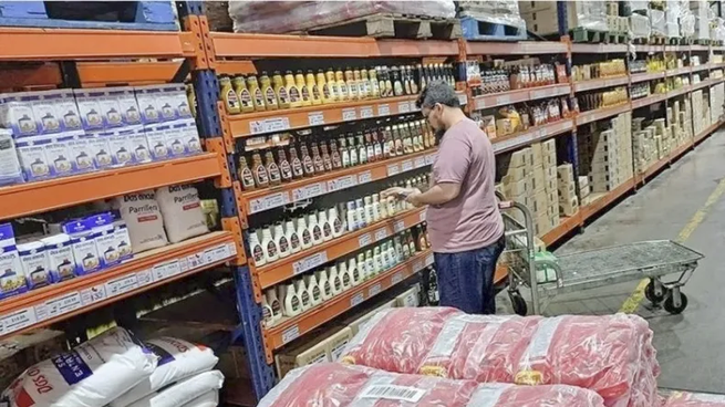 Advierten que en las góndolas de los supermercados de Corrientes comenzaron a verse productos de Brasil.