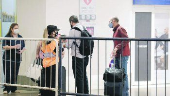 CAMBIO. Las nuevas restricciones vuelven a complicar las salidas e ingresos de vuelos. Preocupa que la medida se extienda más allá del plazo previsto.&nbsp;
