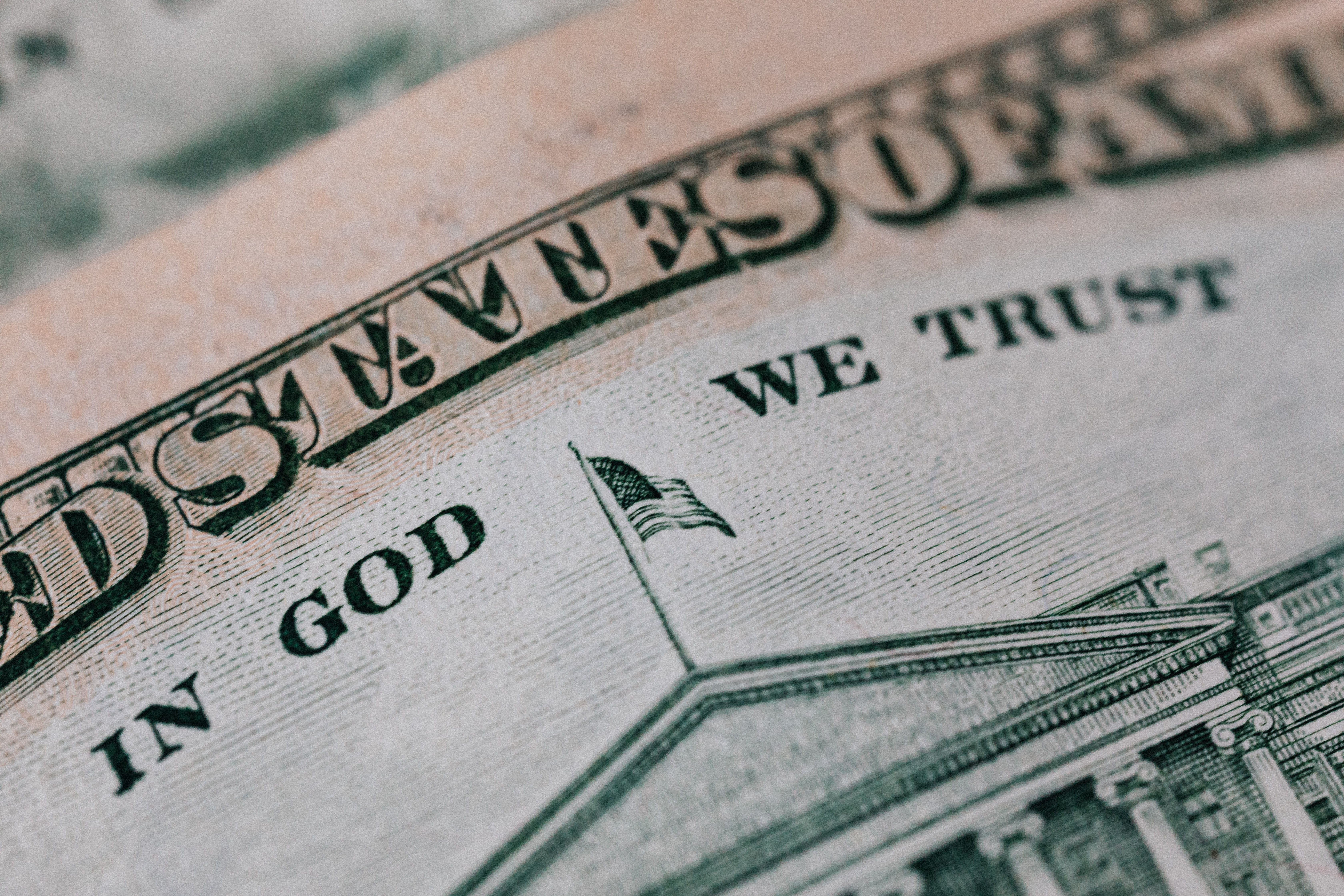 El dólar cayó en el mundo tras esperadas declaraciones de Powell.