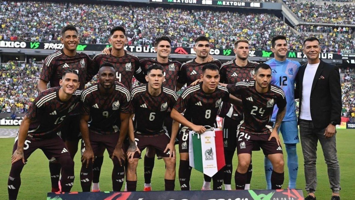 The Mexican national team is on fire: women, parties and a Copa America to forget