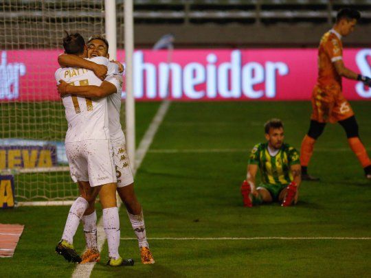 Racing le ganó a Aldosivi en Mar del Plata y sumó su primer triunfo en esta Liga Profesional.
