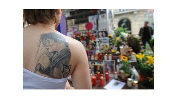 Miles de fanáticos de homenajearon a Michael Jackson.