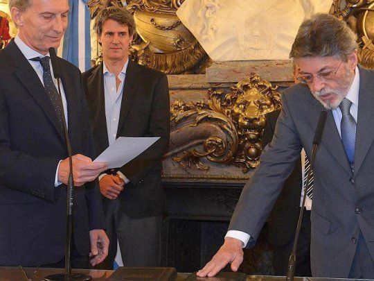 Macri Jura Abad.jpg
