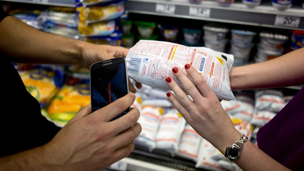 the Government assures that in almost a month, food fell 7.7%