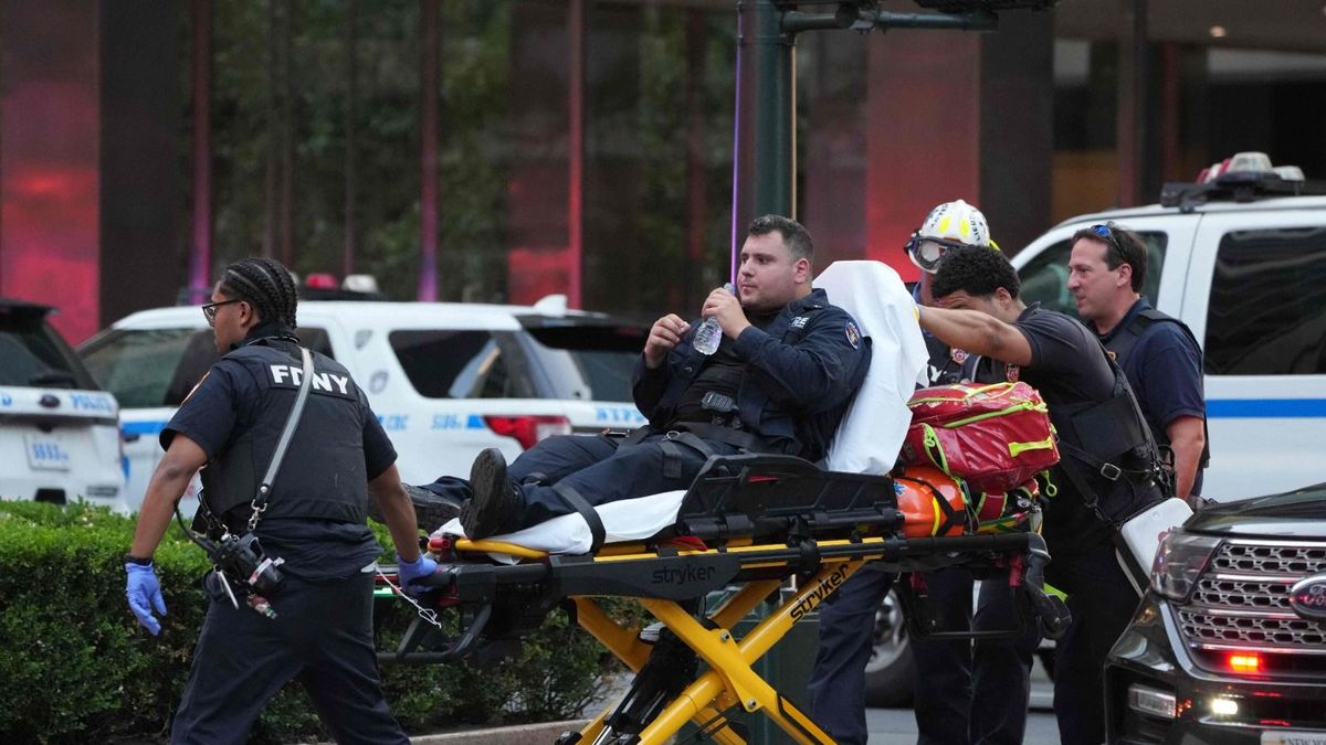 Shooting in New York leaves at least four dead and several injured