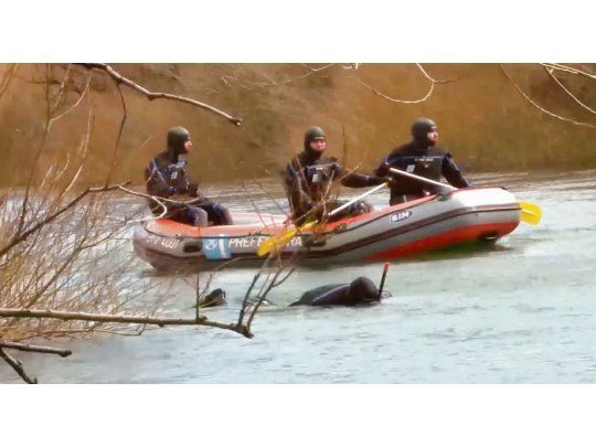 Un cadáver, seis interrogantes