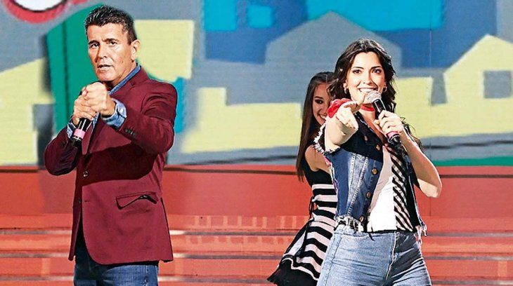 Bianca junto a su padre en el Cantando 2020