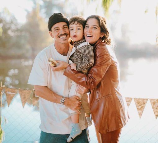 Juana Repetto con Sebastián Graviotto y Belisario, el menor de sus hijos. 