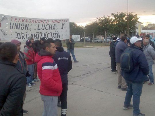 En C&oacute;rdoba m&aacute;s de 100&nbsp;trabajadores de Molinos Minetti recibieron sus telegramas de despido, a cuatro meses del inicio de un conflicto por la falta de pago de salarios.&nbsp;&nbsp;