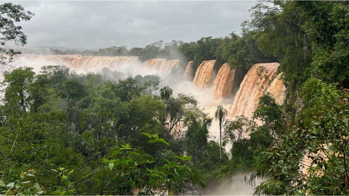 Cataratas del Iguazú: cierran la Garganta del Diablo por 40 días ante posibles crecidas
