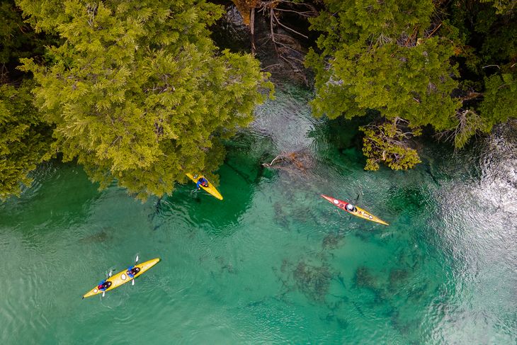 Lago verde. Un sitio ideal para hacer kayak en la Patagonia 