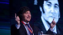 Javier Milei más cerca de la mesa sindical.