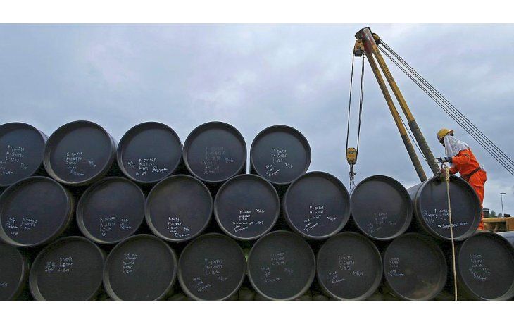 Kuwait e Irán registraron fuertes caídas en su producción, mientras el mercado petrolero atraviesa una de las mayores interrupciones de suministro de la historia. Kuwait e Irán registraron fuertes caídas en su producción, mientras el mercado petrolero atraviesa una de las mayores interrupciones de suministro de la historia.