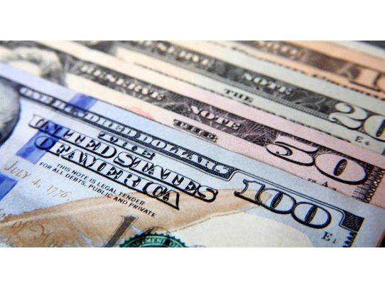 En la semana de máxima tensión en los mercados, el dólar cerró a $ 25,11