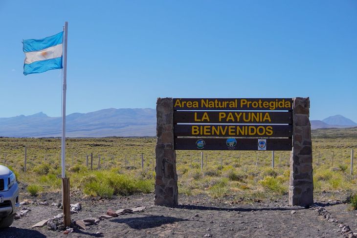 With more than 800 volcanoes, Payunia becomes a true paradise for ecotourism and photography lovers. With more than 800 volcanoes, Payunia becomes a true paradise for ecotourism and photography lovers.
