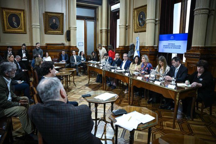 Esta semana se reunió la Comisión de Libertad de Expresión. Esta semana se reunió la Comisión de Libertad de Expresión.
