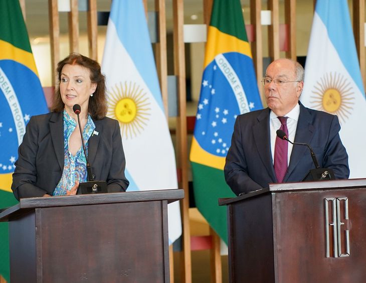Argentina busca retomar el vínculo con Brasil, en medio de la tensión entre Lula y Milei.    