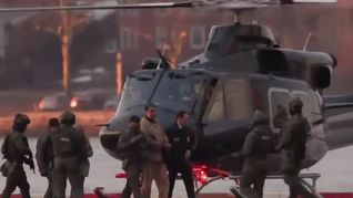 Nicolás Maduro está siendo trasladado al tribunal donde declarará hoy por primera vez. Nicolás Maduro está siendo trasladado al tribunal donde declarará hoy por primera vez.