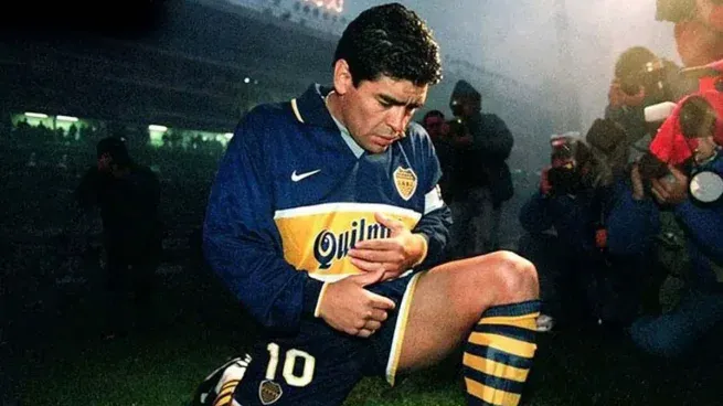 El campeón del Mundo se despidió del fútbol en un Superclásico.