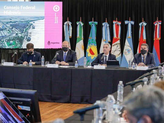 Hidrovía Paraná Meoni Consejo Federal.jpg