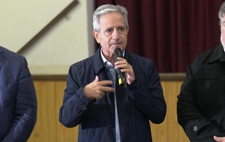 Andrés Ibarra durante acto en la provincia de Santa Fe.