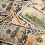 El dólar tiene una pérdida de valor de más del 10% en un año. El dólar tiene una pérdida de valor de más del 10% en un año.