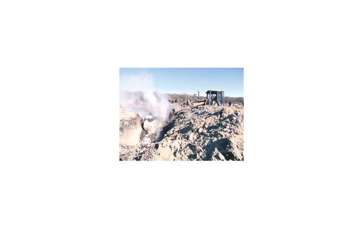 El basural municipal fue el lugar destinado por Higiene Urbana para quemar y enterrar el producto.