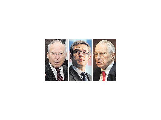 De izquierda a derecha: Jacob Frenkel, Randall Kroszner y Edmund Phelps.