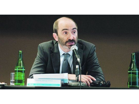 Visto bueno. El presidente de la Comisión Nacional de Defensa de la Competencia, Esteban Greco, firmó el pronunciamiento oficial.