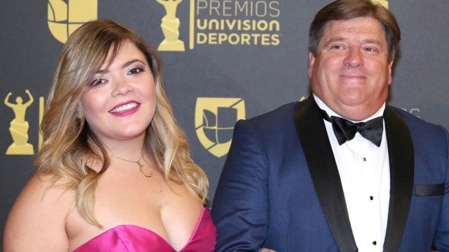 Mishaelle Herera, hija del Piojo compartió en sus redes sociales un mensaje de apoyo a su padre, donde aseguró que no es tica, que es mexicana, pero siempre estará a lado de Miguel Herrera. 