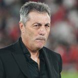 El técnico de Newells Frank Kudelka protagonizó un accidente de tránsito en Rosario El técnico de Newells Frank Kudelka protagonizó un accidente de tránsito en Rosario