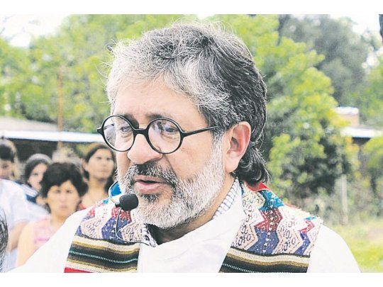 Misterio. El padre Viroche apareció colgado en la iglesia de La Florida.