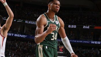 con un antetokounmpo encendido, milwaukee desconto ante phoenix