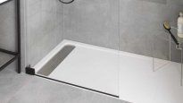 Las duchas al piso son la nueva moda en el diseño de interiores.