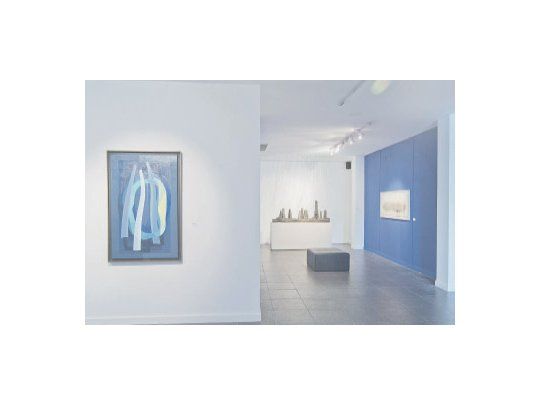 Obras de viejos maestros como Emilio Pettoruti dialogan con las de artistas de todas las generaciones en una muestra que habla muy bien del nivel alcanzado por el arte argentino.