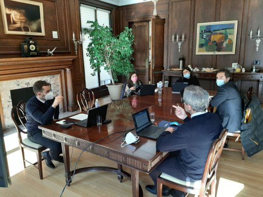 Los encuentros técnicos fueron “fluidos y constructivos, donde profundizaron el diálogo concordando en la relevancia de potenciar el desarrollo del mercado de capitales argentino”, se informó oficialmente.