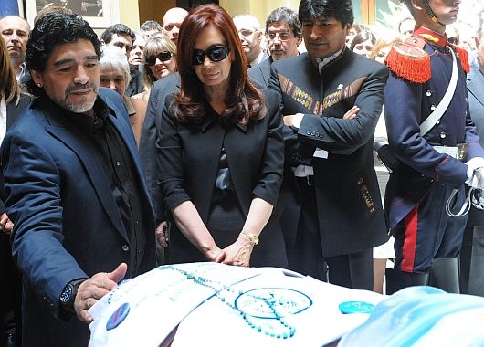 Últimas apariciones públicas del 10. Acompañando a la Presidente durante el velatorio de Néstor Kirchner.